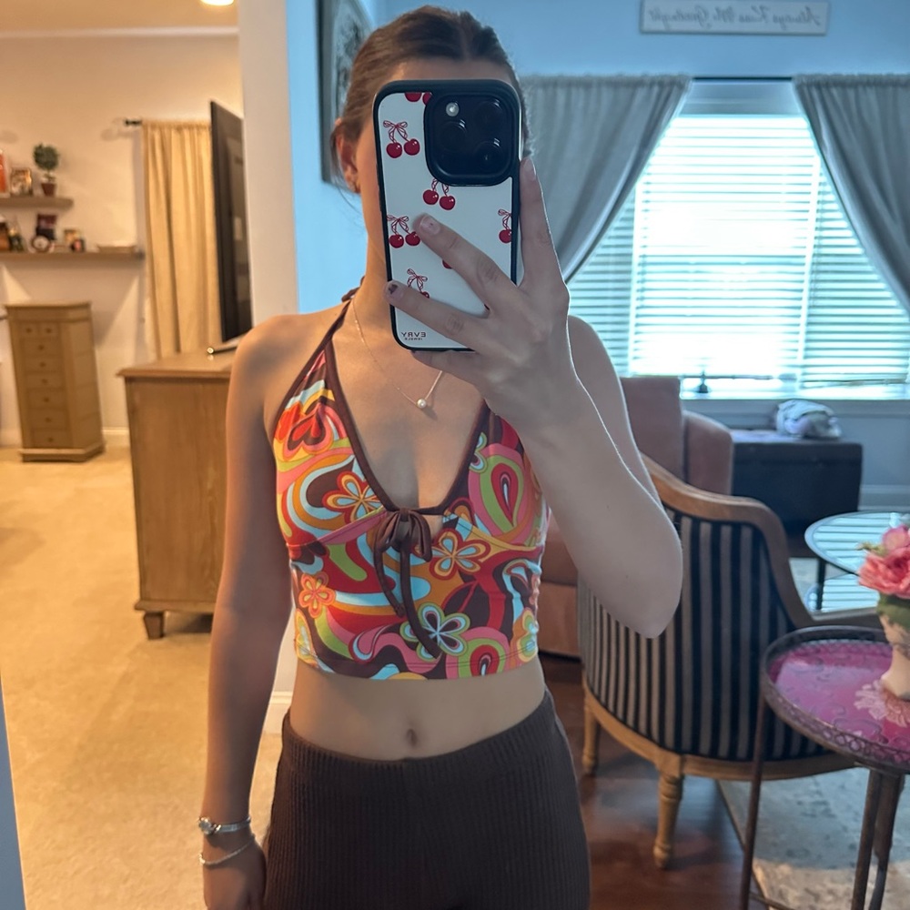 Garage crop top